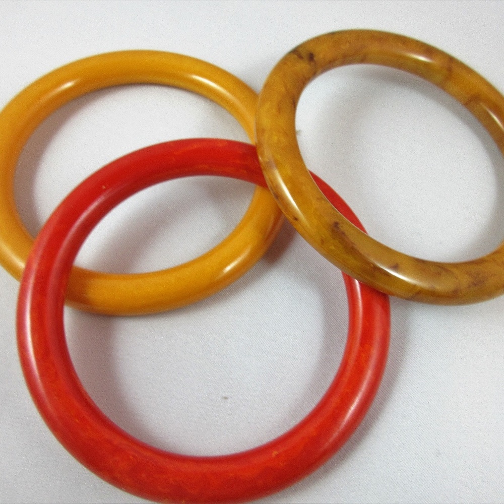 Vtg. Set of 3 Bakelite (tested) bangle bracelets